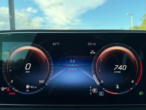 Used 2023 Mercedes-Benz GLE 350 4MATIC w/ Premium Package image 19