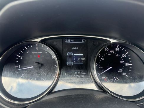 Used 2015 Nissan Rogue SV image 8