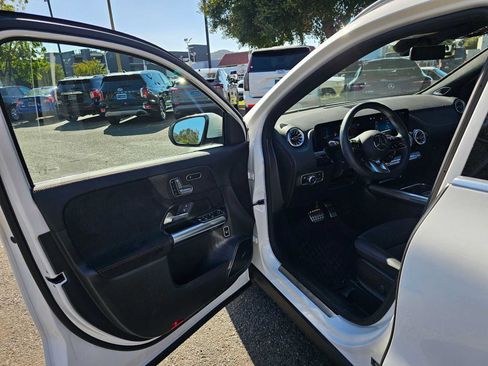 Used 2026 Mercedes-Benz GLA 35 AMG 4MATIC image 19