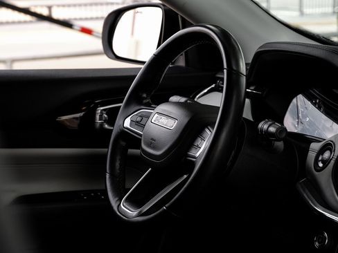 Used 2022 Jeep Compass Limited image 24