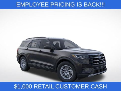 New 2026 Ford Explorer Active AWD/4WD image 7