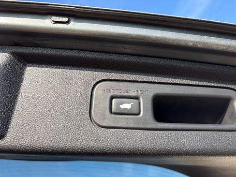 Used 2018 Honda Odyssey Touring image 12