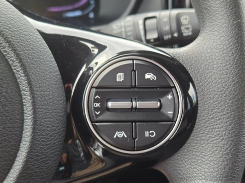Certified 2024 Kia Soul S FWD image 24
