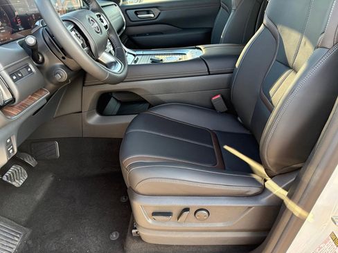 New 2026 Nissan Armada SL image 17