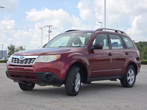 Used 2012 Subaru Forester 2.5X w/ Alloy Wheel Pkg AWD/4WD image 11