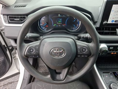 Used 2024 Toyota RAV4 XLE w/ Convenience Package AWD/4WD image 19