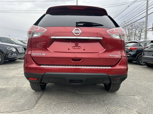 Used 2015 Nissan Rogue SV w/ SV Family Package image 5