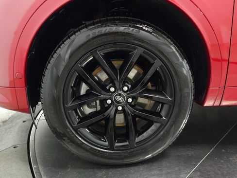 Certified 2025 Land Rover Discovery Sport S image 15