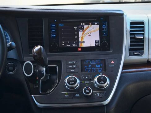 Used 2015 Toyota Sienna Limited Premium AWD/4WD image 33