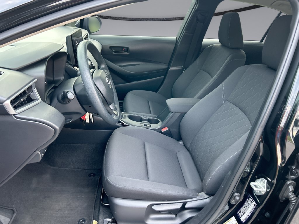 Used 2023 Toyota Corolla LE FWD image 11