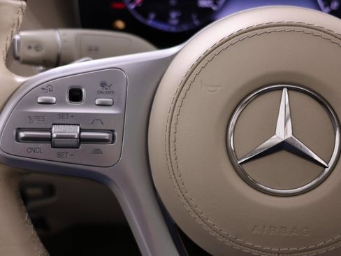 Used 2020 Mercedes-Benz S 560 4MATIC Sedan image 28