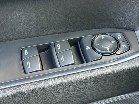 Used 2024 Chevrolet Silverado 1500 LT Trail Boss w/ Convenience Package II image 12