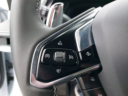 Used 2024 Chevrolet Corvette Stingray Coupe w/ Battery Protection Package image 15