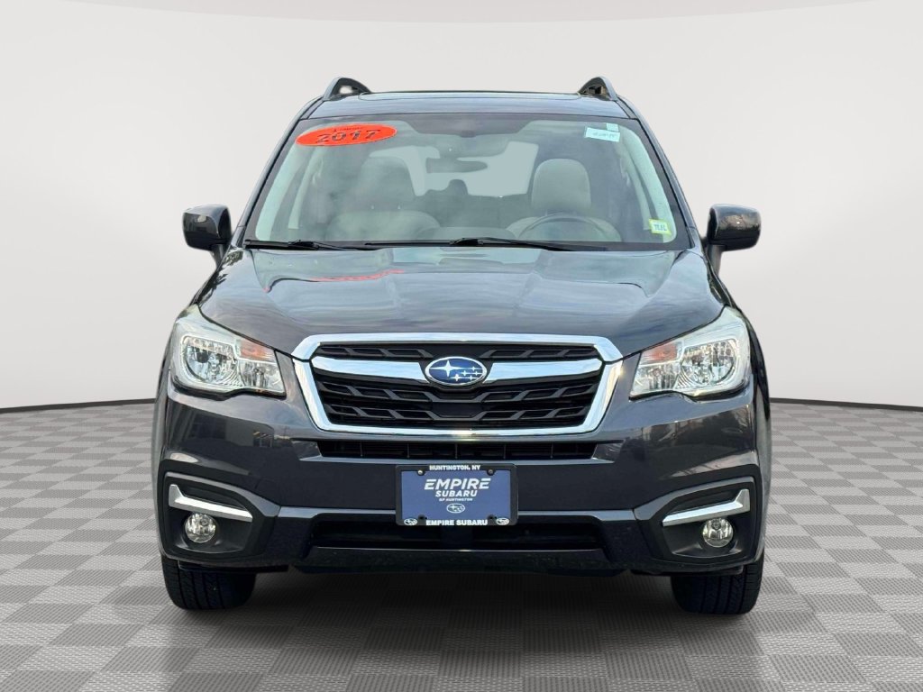 Used 2017 Subaru Forester 2.5i Limited AWD/4WD image 3
