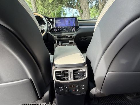 Used 2024 Lexus RX 350 FWD w/ Convenience Package image 37