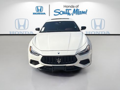 Used 2022 Maserati Ghibli Modena Q4 AWD/4WD image 2