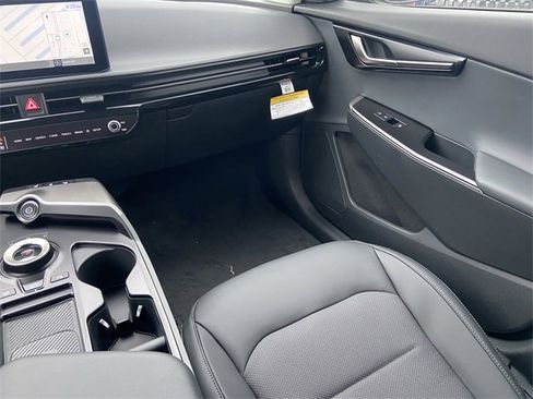 New 2025 Kia EV6 Light image 13