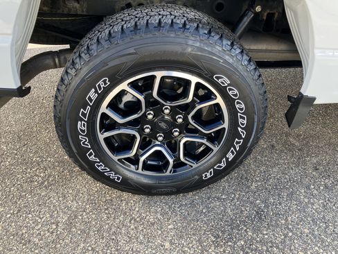 Used 2023 Ford F150 XLT w/ Equipment Group 302A High image 17