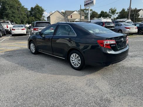 Used 2012 Toyota Camry LE image 13