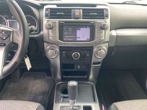 Used 2014 Toyota 4Runner SR5 image 8