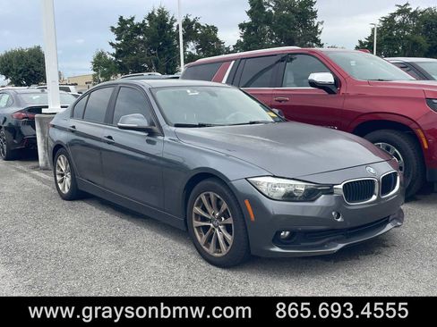 Used 2016 BMW 320i Sedan RWD image 1