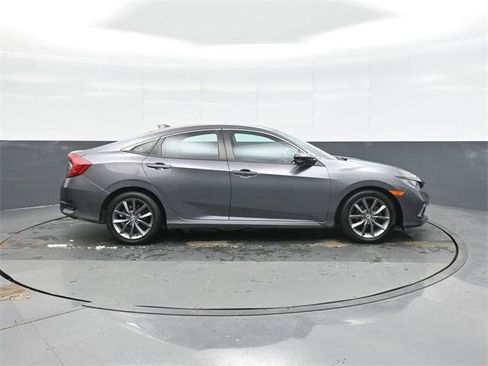 Used 2019 Honda Civic EX image 8