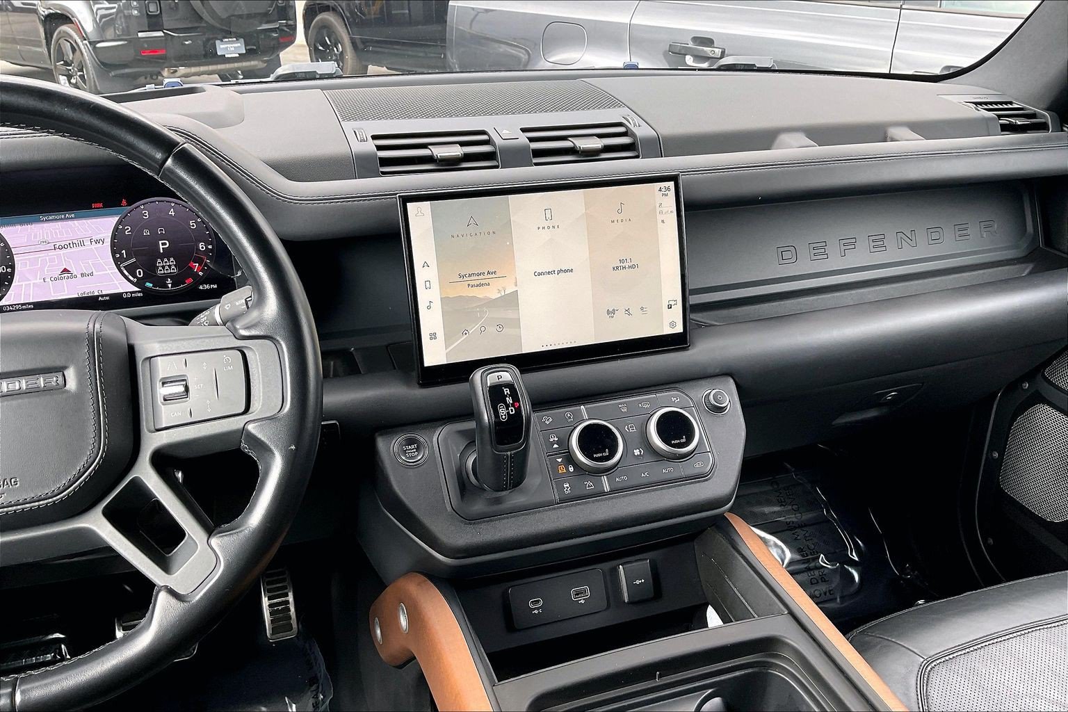 Certified 2023 Land Rover Defender 130 X AWD/4WD image 6