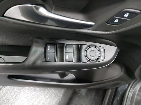 Used 2024 Buick Envista Preferred w/ Convenience I Package image 65