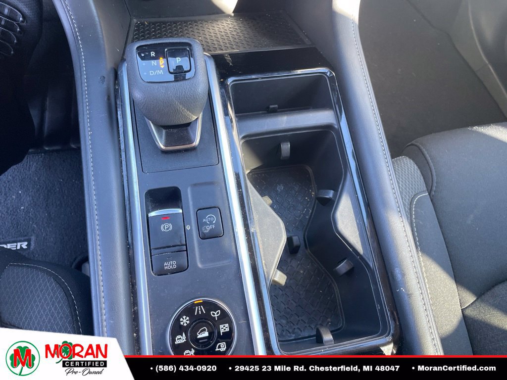 Used 2025 Nissan Pathfinder SV AWD/4WD image 12