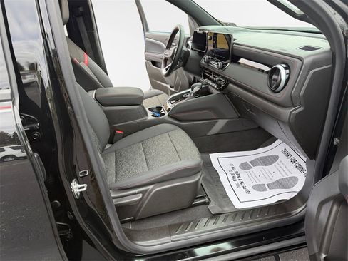 Certified 2024 Chevrolet Colorado Z71 w/ Z71 Convenience Package 2 image 26