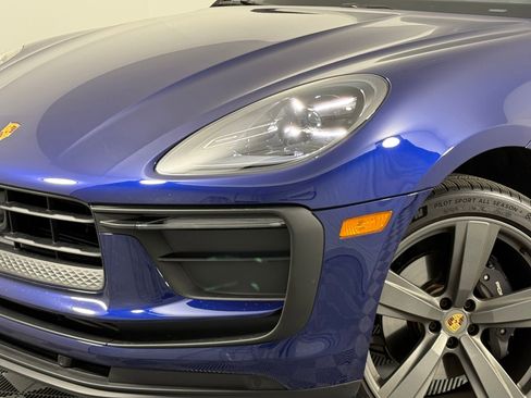 New 2025 Porsche Macan image 11