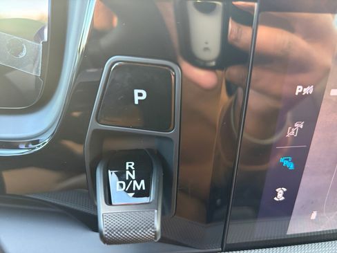 New 2026 Porsche Cayenne image 25