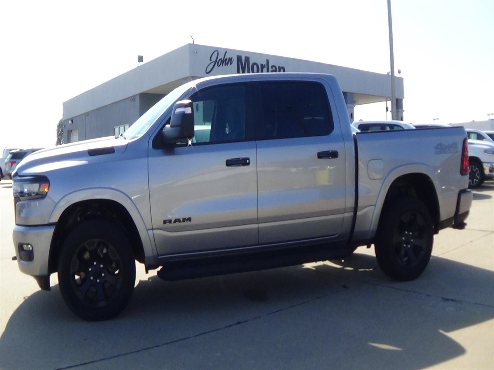 Used 2025 RAM 1500 Big Horn AWD/4WD image 1