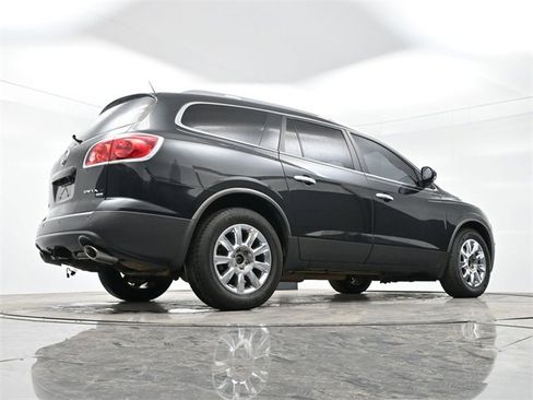 Used 2011 Buick Enclave CXL image 15