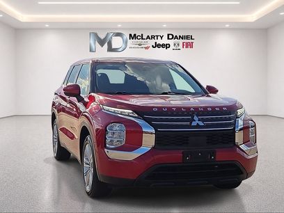 Used 2024 Mitsubishi Outlander ES
