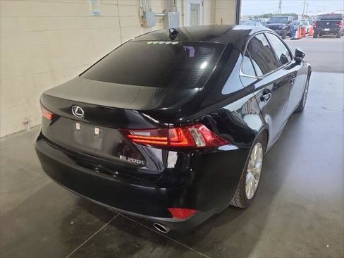Used 2016 Lexus IS 200t RWD image 6