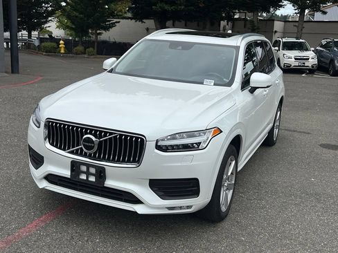 Used 2022 Volvo XC90 T5 Momentum AWD/4WD image 5