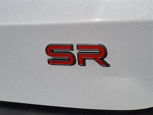 Certified 2025 Nissan Kicks SR image 28