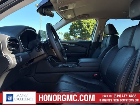 Used 2025 Honda Pilot EX-L image 10