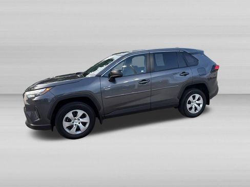 Used 2023 Toyota RAV4 LE AWD/4WD image 11