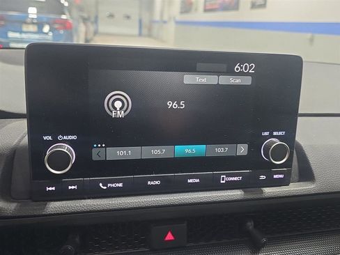 Used 2024 Honda CR-V Sport image 7