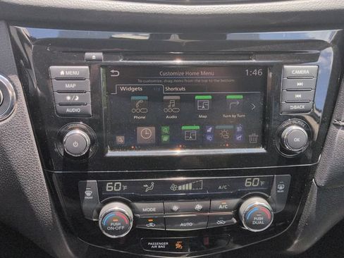 Used 2019 Nissan Rogue SV w/ Premium Package AWD/4WD image 15