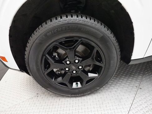 Used 2022 Ford Maverick XLT w/ Equipment Group 300A Standard image 26