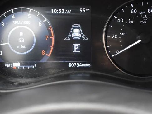 Used 2023 Nissan Kicks SR image 26