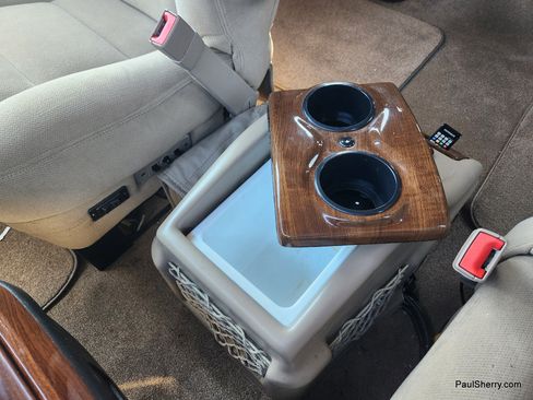 Used 2015 Chevrolet Express 2500 RWD image 34