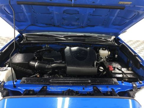 Used 2020 Toyota Tacoma TRD Off-Road image 22