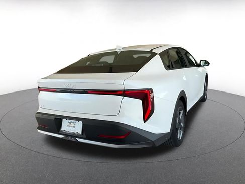 Used 2025 Kia K4 LXS image 14