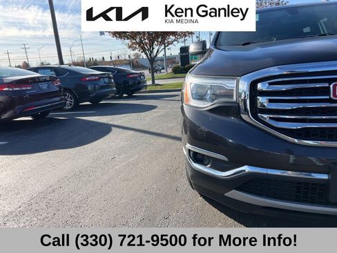 Used 2018 GMC Acadia SLT image 17