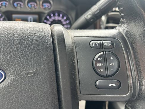 Used 2015 Ford F350 Lariat image 18