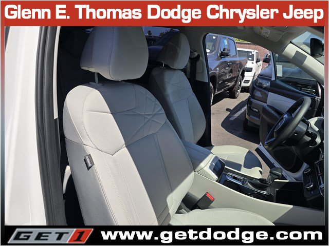 Used 2025 Hyundai Tucson SE FWD image 33